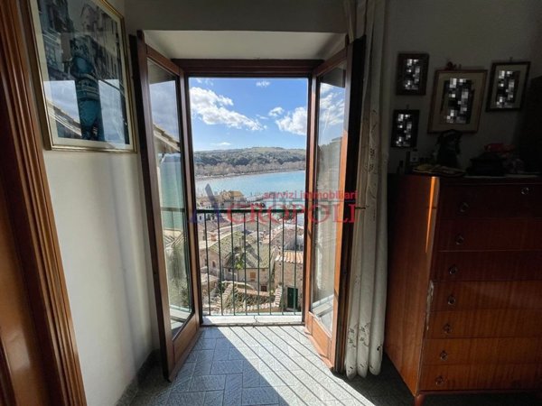 appartamento in vendita ad Anguillara Sabazia