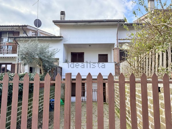 casa indipendente in vendita ad Anguillara Sabazia
