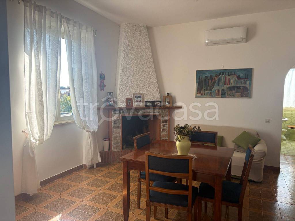 appartamento in vendita ad Anguillara Sabazia