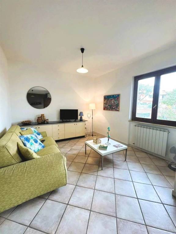 casa indipendente in vendita ad Anguillara Sabazia