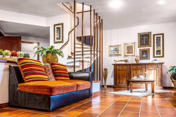 casa indipendente in vendita ad Anguillara Sabazia