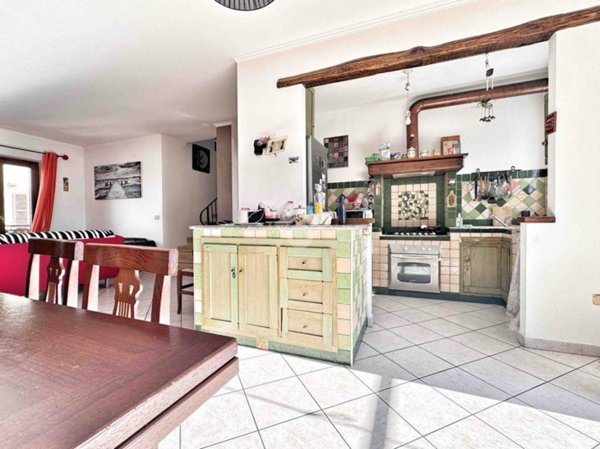 appartamento in vendita ad Anguillara Sabazia
