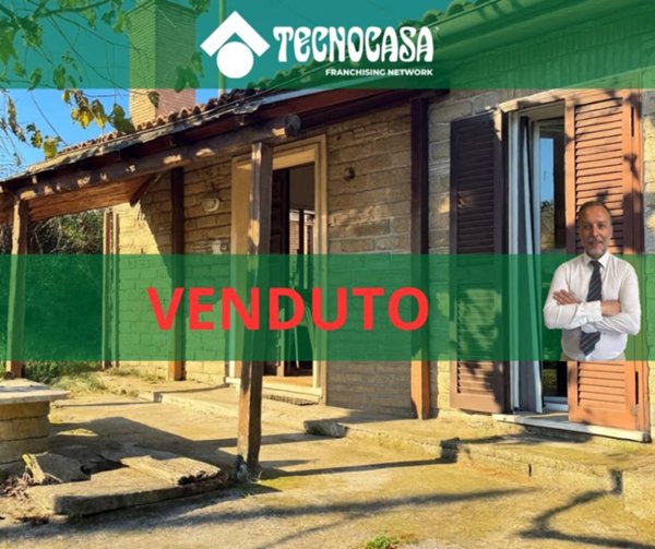 casa indipendente in vendita ad Anguillara Sabazia