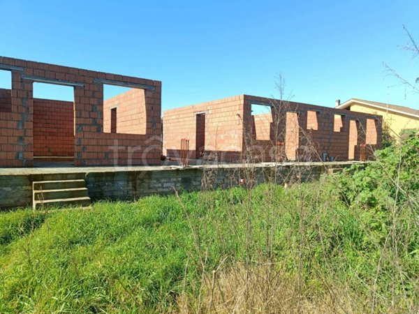 casa indipendente in vendita ad Anguillara Sabazia