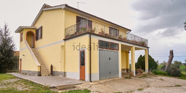 casale in vendita ad Anguillara Sabazia