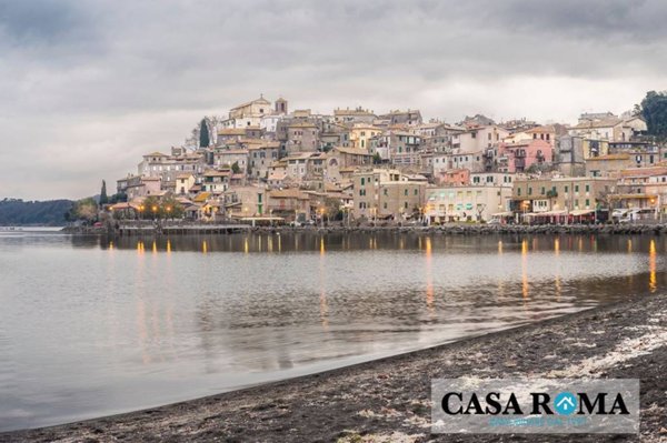 appartamento in vendita ad Anguillara Sabazia