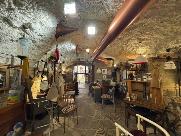 negozio in vendita ad Anguillara Sabazia