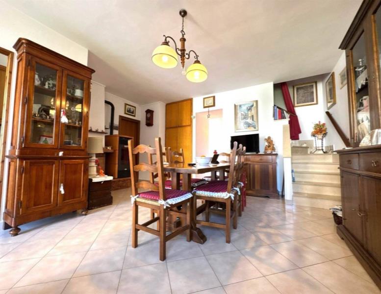 casa indipendente in vendita ad Anguillara Sabazia