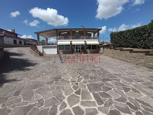 appartamento in vendita ad Anguillara Sabazia