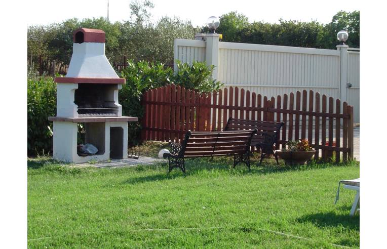 casa indipendente in vendita ad Anguillara Sabazia