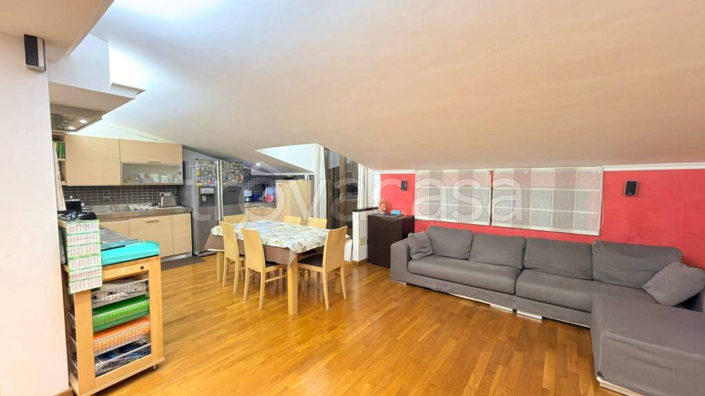 casa indipendente in vendita ad Anguillara Sabazia