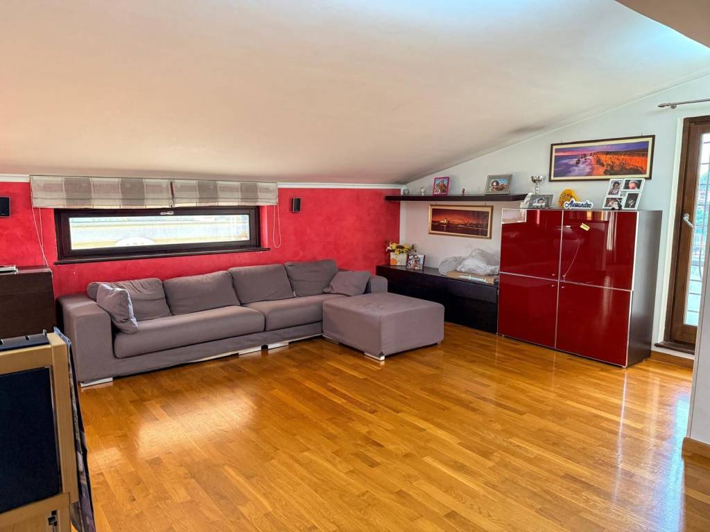 casa indipendente in vendita ad Anguillara Sabazia