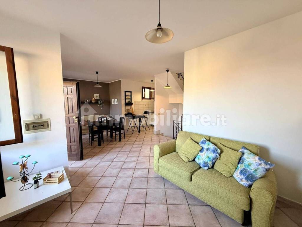 casa indipendente in vendita ad Anguillara Sabazia