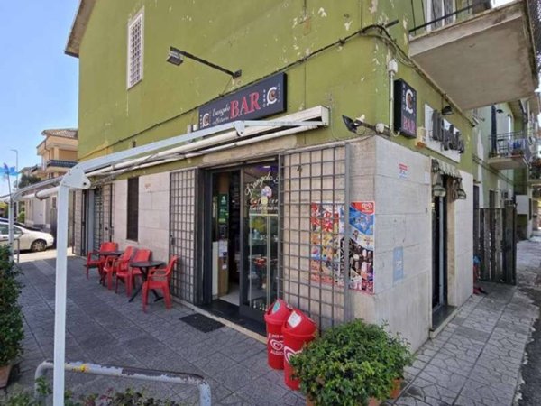 negozio in vendita ad Anguillara Sabazia