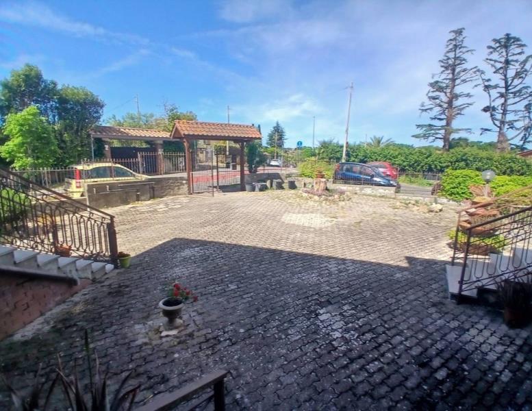appartamento in vendita ad Anguillara Sabazia