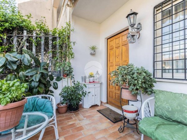 casa indipendente in vendita ad Anguillara Sabazia