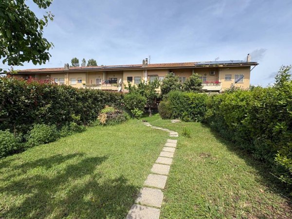 casa indipendente in vendita ad Anguillara Sabazia