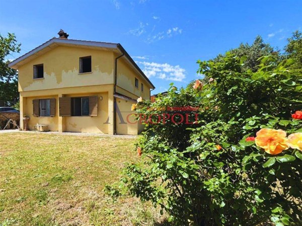 casa indipendente in vendita ad Anguillara Sabazia