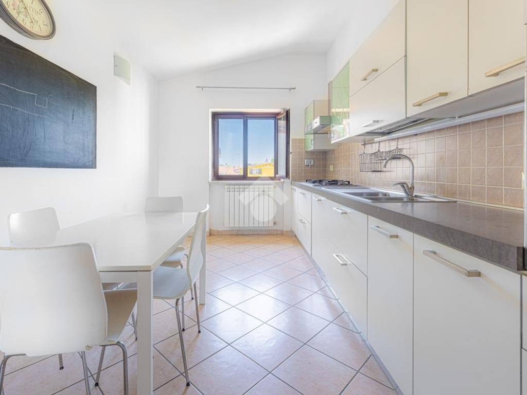 appartamento in vendita ad Anguillara Sabazia