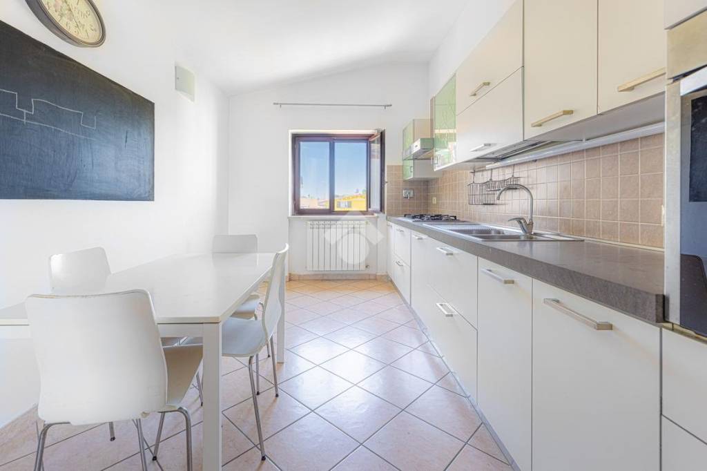 appartamento in vendita ad Anguillara Sabazia