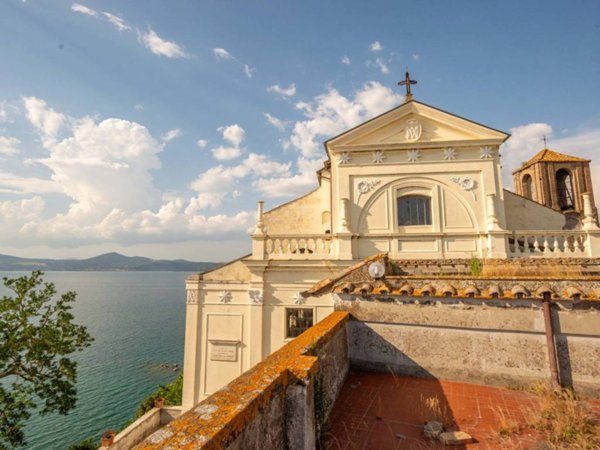 casa indipendente in vendita ad Anguillara Sabazia
