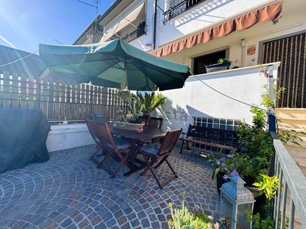 appartamento in vendita ad Anguillara Sabazia
