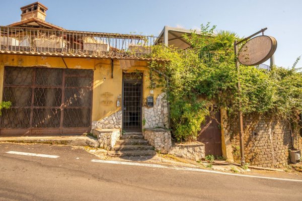casa indipendente in vendita ad Anguillara Sabazia