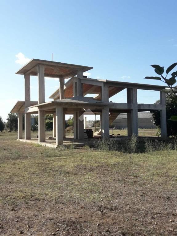 casa indipendente in vendita ad Anguillara Sabazia in zona Ponton dell'Elce