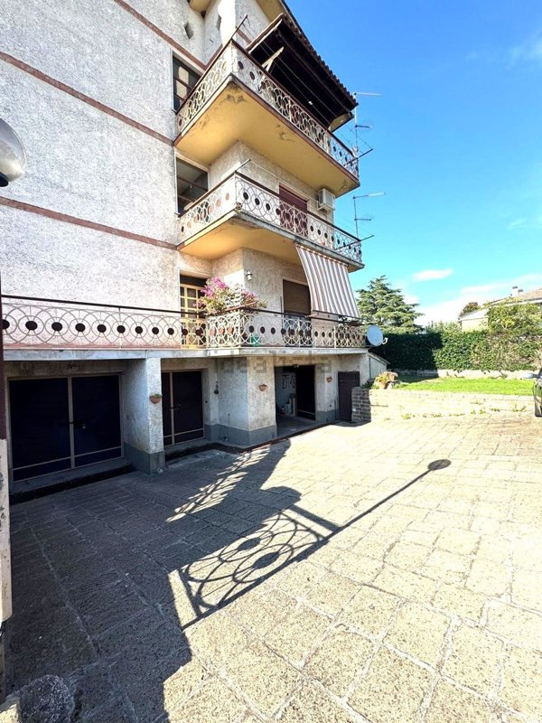 appartamento in vendita ad Anguillara Sabazia