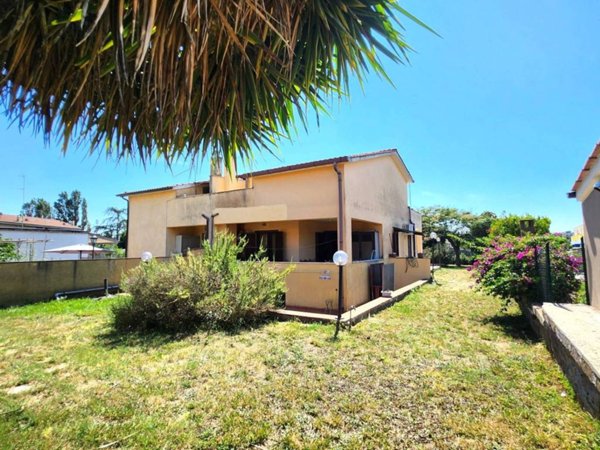 casa indipendente in vendita ad Anguillara Sabazia
