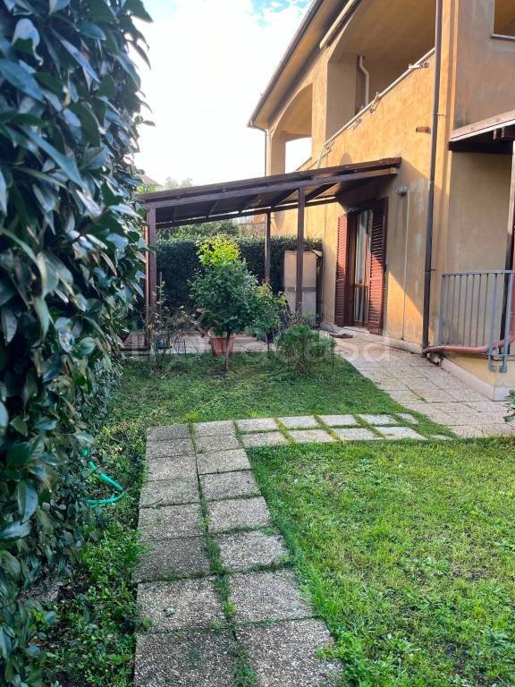 casa indipendente in vendita ad Anguillara Sabazia