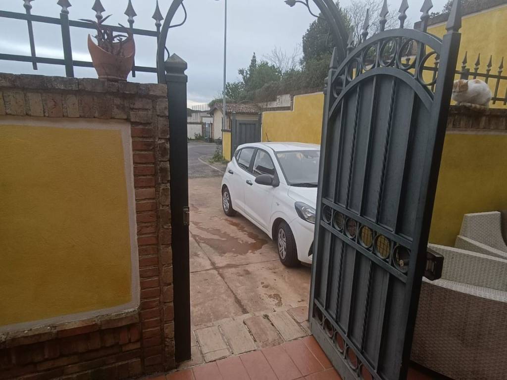 casa indipendente in vendita ad Anguillara Sabazia