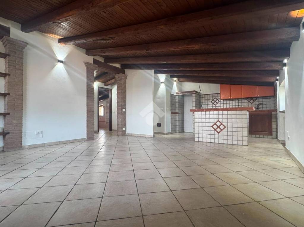 appartamento in vendita ad Anguillara Sabazia