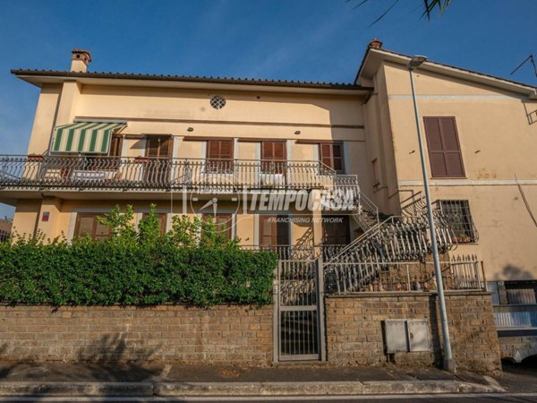 appartamento in vendita ad Anguillara Sabazia