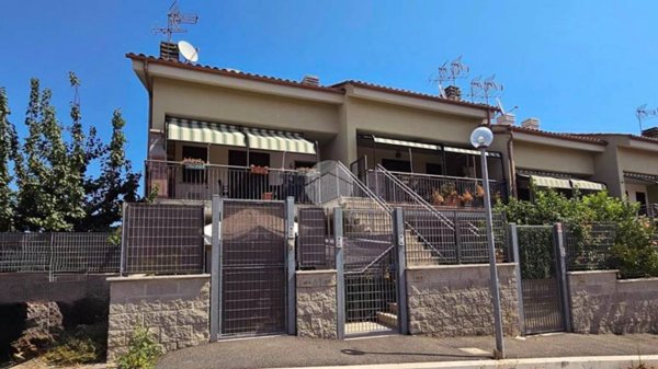 appartamento in vendita ad Anguillara Sabazia