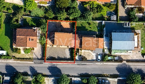 casa indipendente in vendita ad Anguillara Sabazia