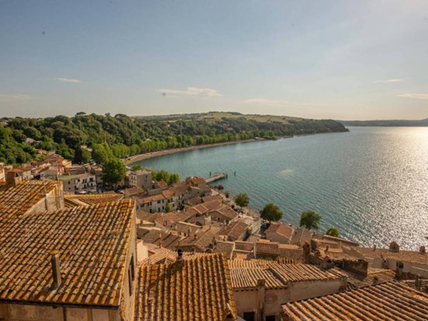 casa indipendente in vendita ad Anguillara Sabazia