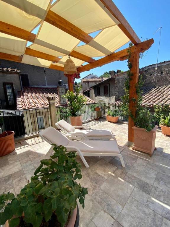 appartamento in vendita ad Anguillara Sabazia