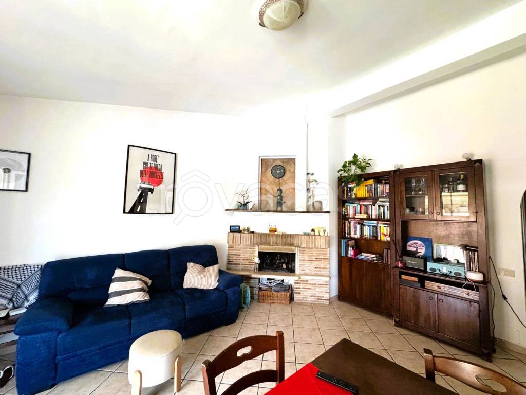 appartamento in vendita ad Anguillara Sabazia