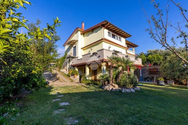 appartamento in vendita ad Anguillara Sabazia