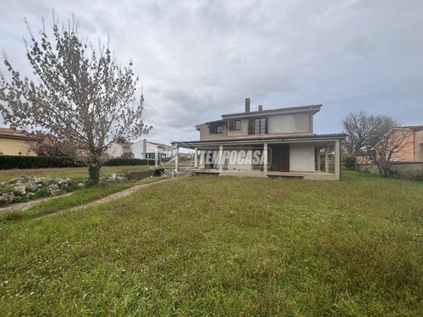 casa indipendente in vendita ad Anguillara Sabazia