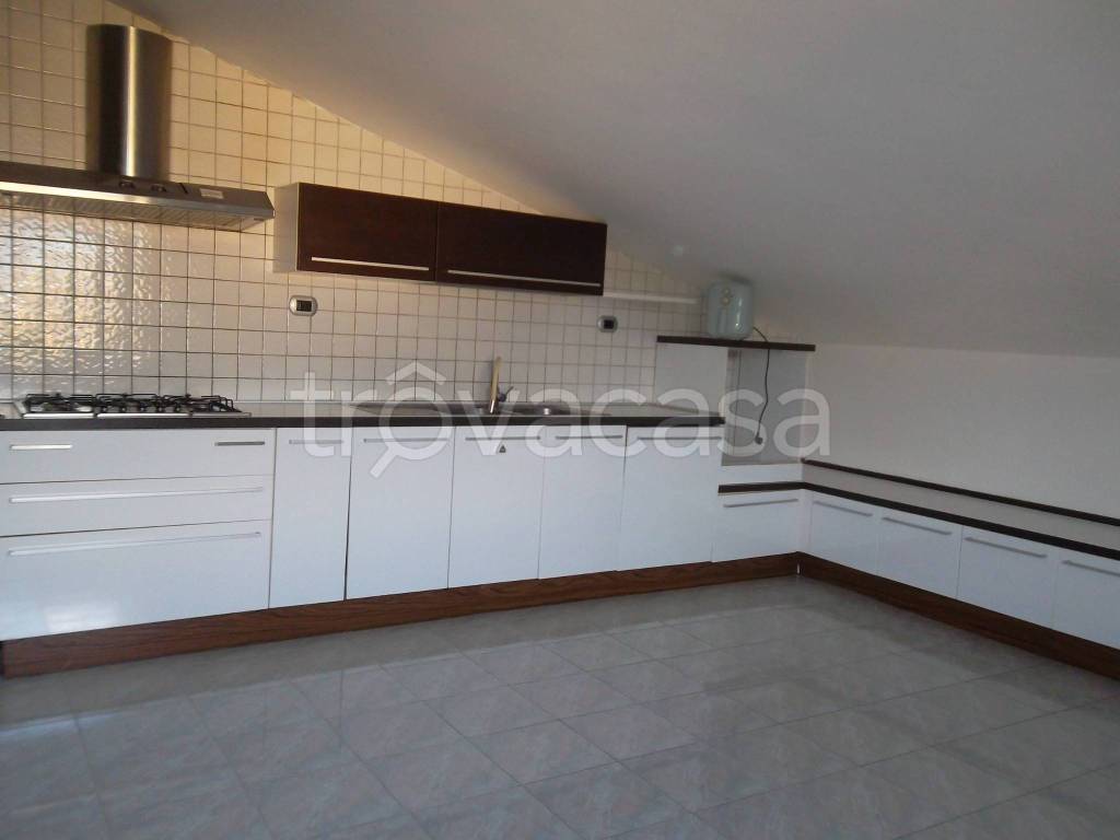 appartamento in vendita ad Anguillara Sabazia