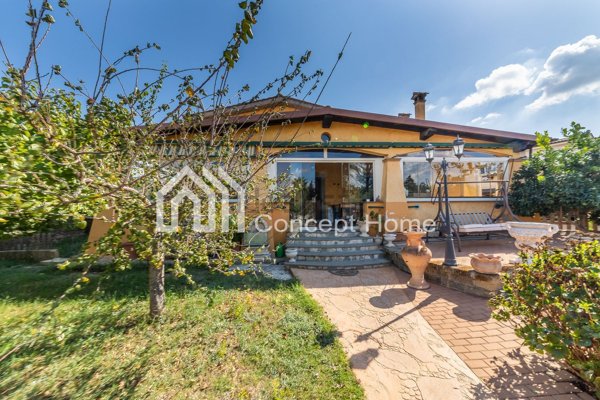 casa indipendente in vendita ad Anguillara Sabazia