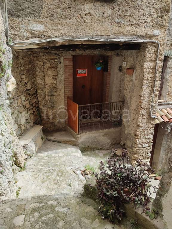 appartamento in vendita ad Anticoli Corrado