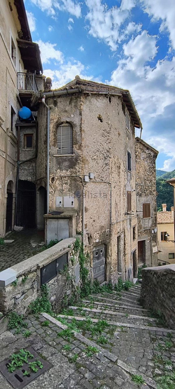 appartamento in vendita ad Anticoli Corrado