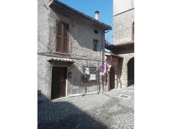 appartamento in vendita ad Anticoli Corrado