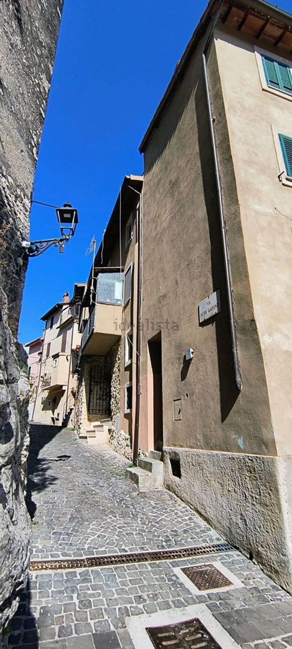 appartamento in vendita ad Anticoli Corrado