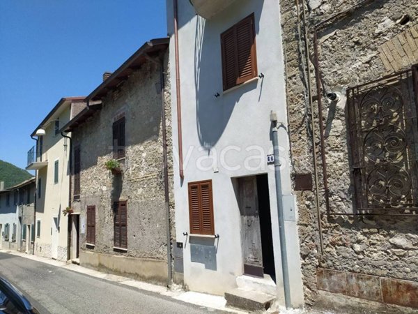 appartamento in vendita ad Anticoli Corrado