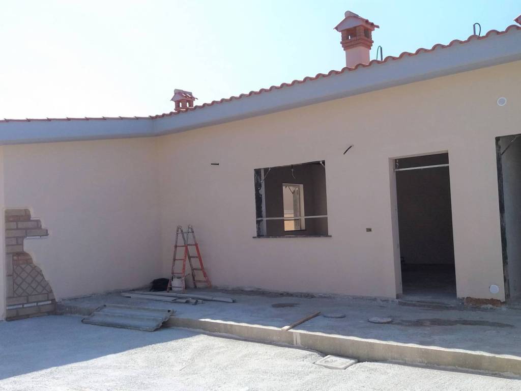 casa indipendente in vendita ad Anzio in zona Cincinnato