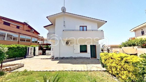 casa indipendente in vendita ad Anzio in zona Stazione